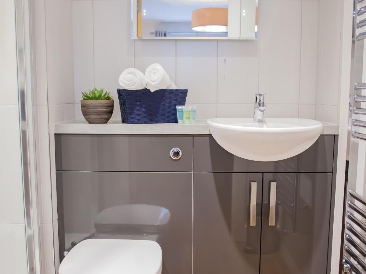 Henge House, Bluestone Apartment Bath Eksteriør billede